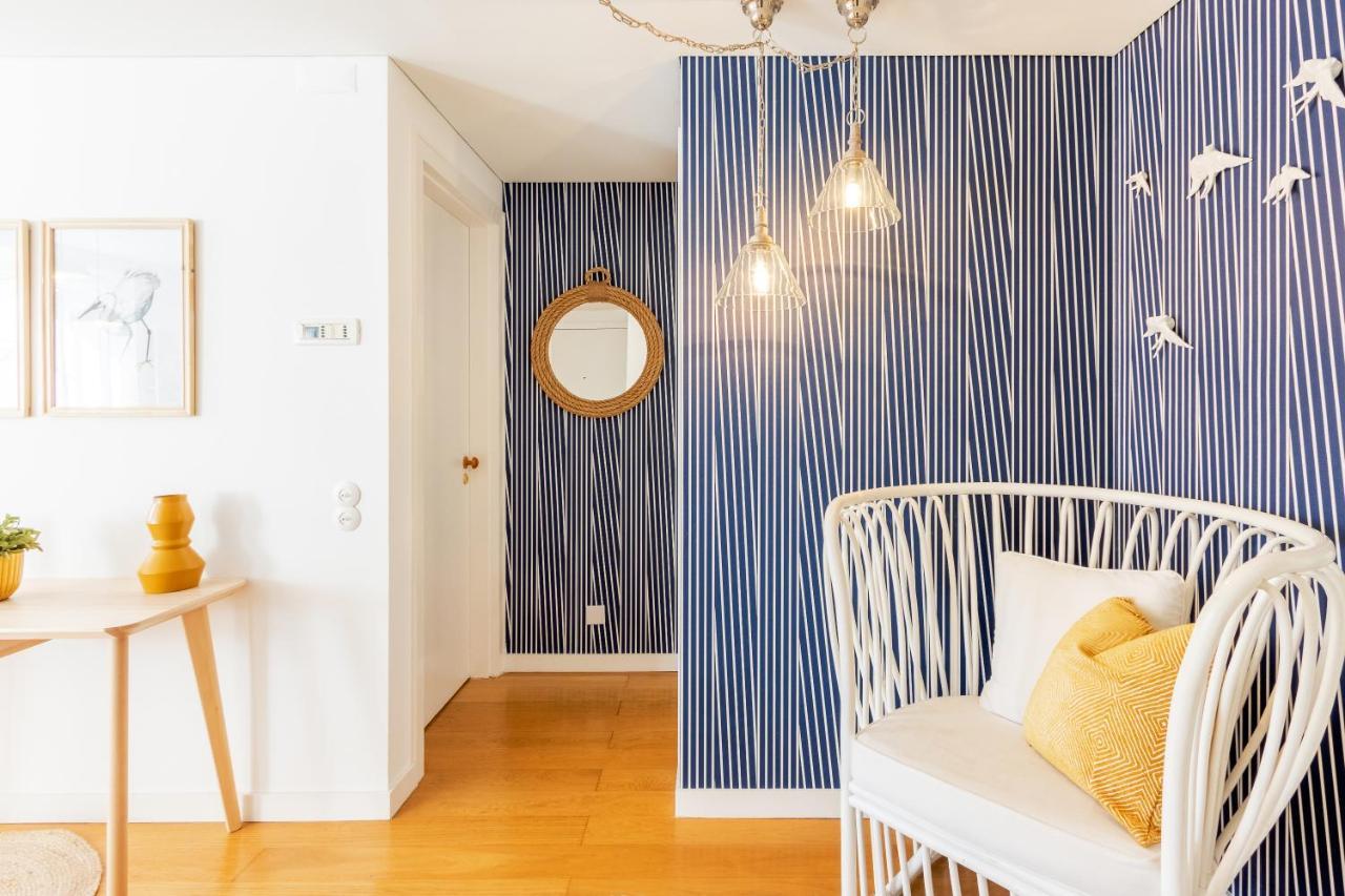 Joivy Chiado Self Check-In 2-Br Flat With Parking Daire Lisboa Dış mekan fotoğraf