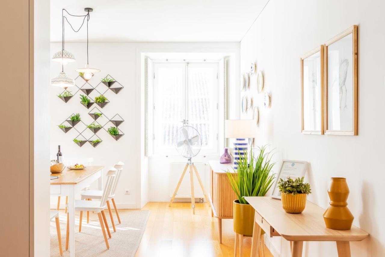 Joivy Chiado Self Check-In 2-Br Flat With Parking Daire Lisboa Dış mekan fotoğraf